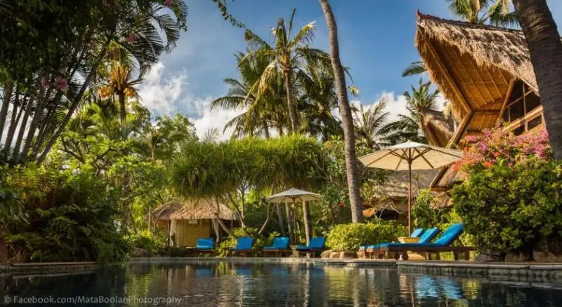 SANTAI BALI