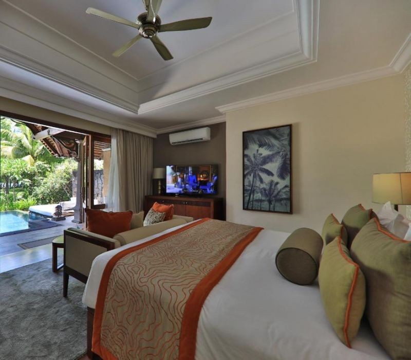 beachfront luxury suite pool villa