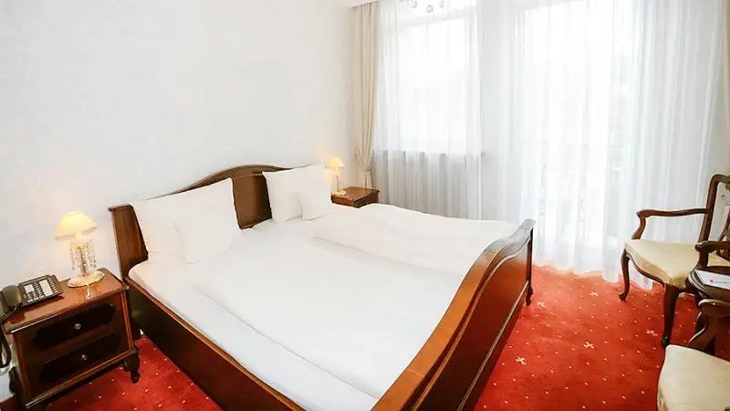 HELIOPARK ZUM HIRSCH