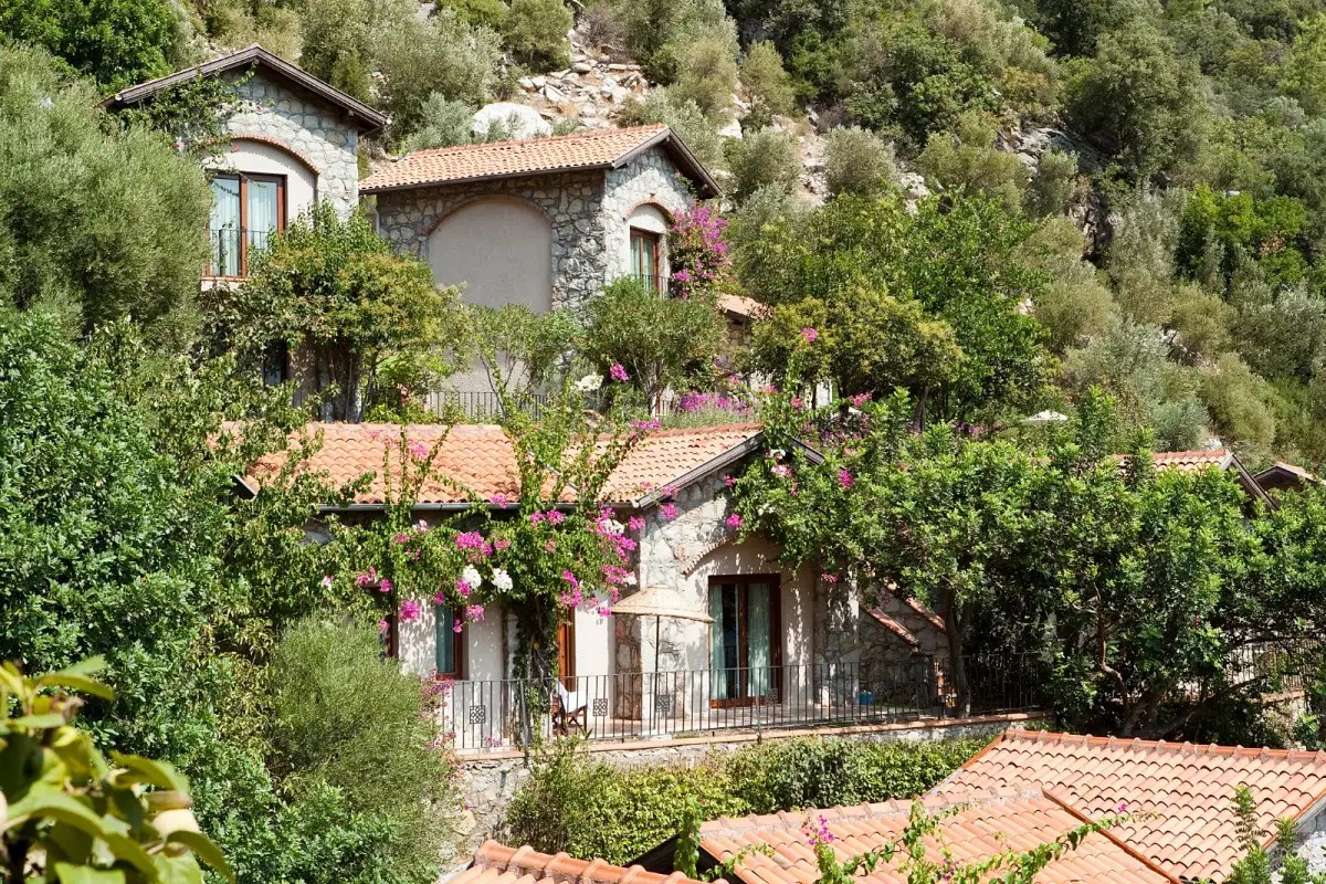 DIONYSOS HOTEL