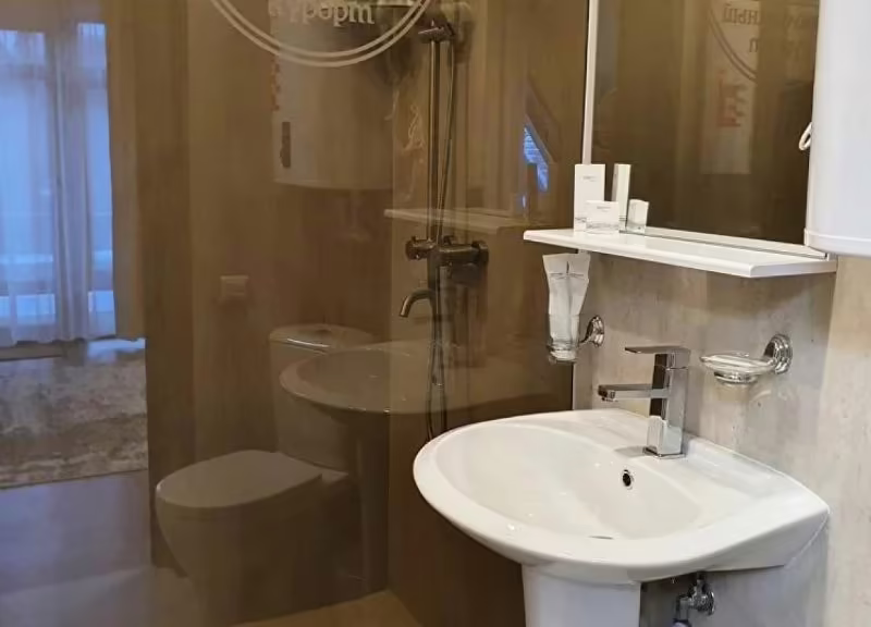 ПОЛЯНА