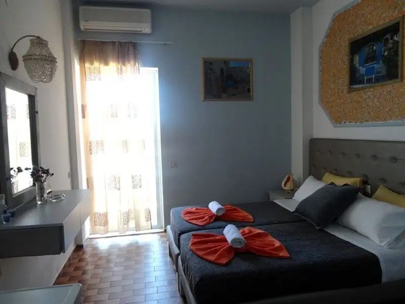 MINOA HOTEL & ANNEX