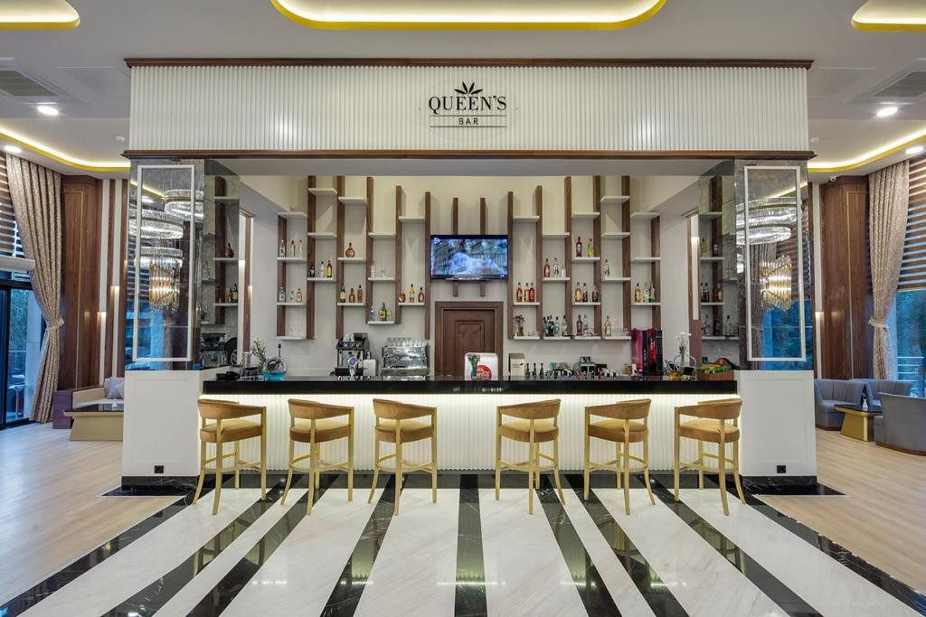 AYDINBEY QUEENS PALACE & SPA