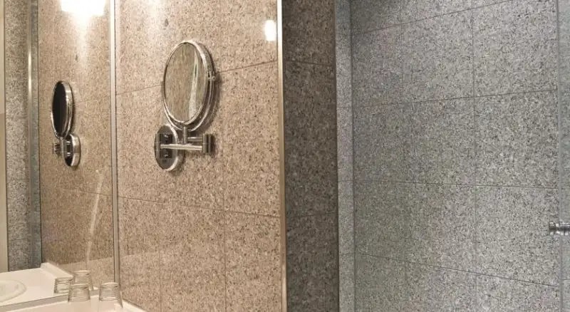 CENTRAL BERLIN KURFUERSTENDAMM (EX. IVBERGS PREMIUM)