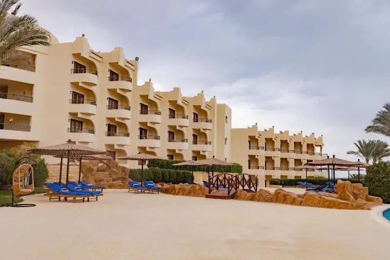 LIFE RESORTS CORAL HILLS