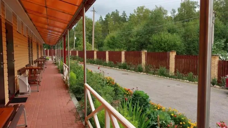 РОЗОВАЯ ДАЧА