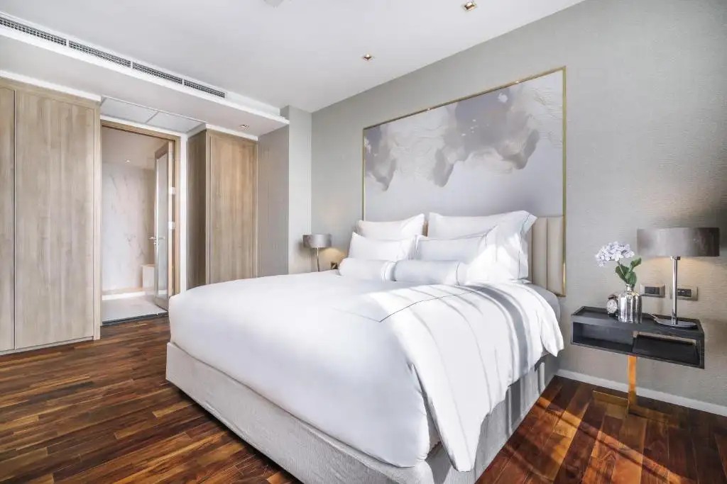 MUU BANGKOK (EX. AKYRA THONGLOR BANGKOK)