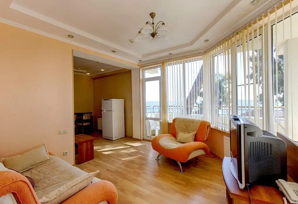 ДЕЛЬФИН КЛУБНЫЙ ОТЕЛЬ