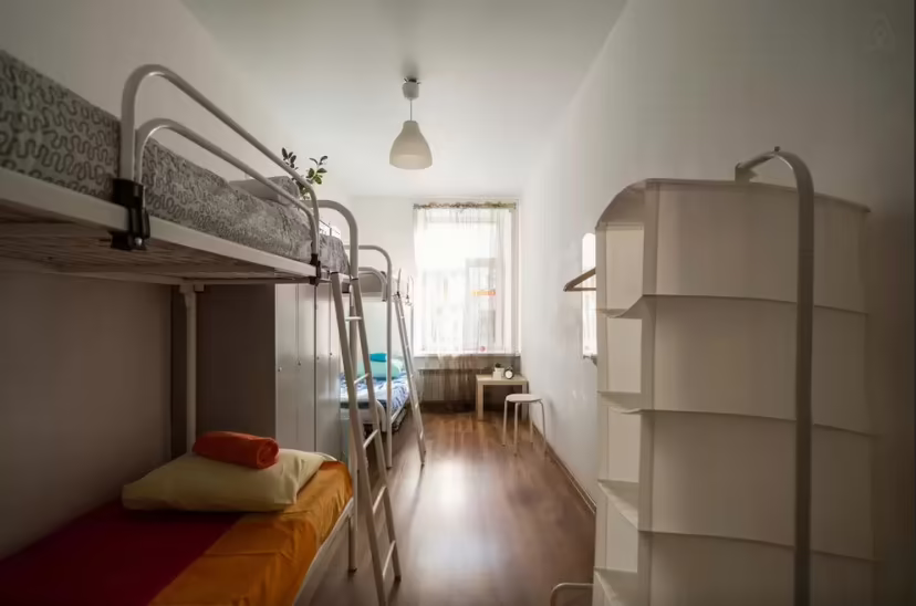 ONLINE HOSTEL
