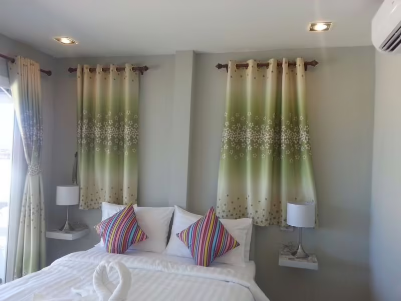 LANTA A&J KLONG KHONG BEACH