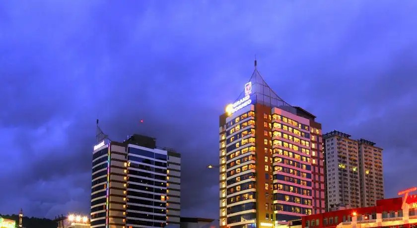 GRAND BORNEO