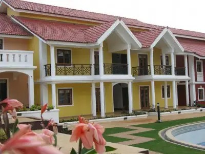GOLDEN SANDS