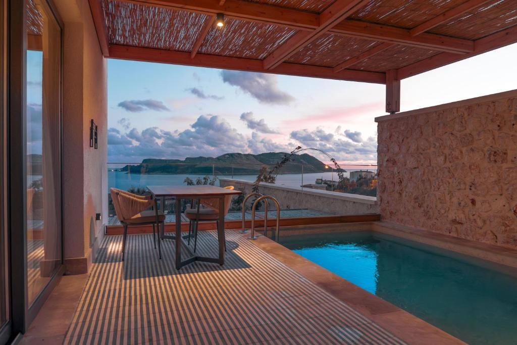 NOVVA HOTELS KAS (EX.MEKVIN SUITES & VILLAS)