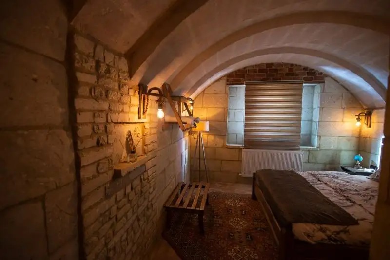 THE CAVE HOUSE