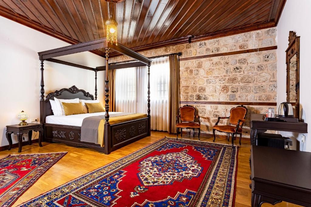 WOO TOWN SUITES (EX. SANCTAKANA BOUTIQUE HOTEL & SPA BOUTIQUE)