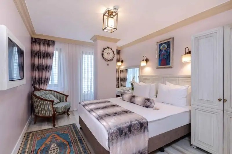 AGORA GUESTHOUSE 