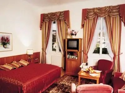 GRAND HOTEL SAUERHOF