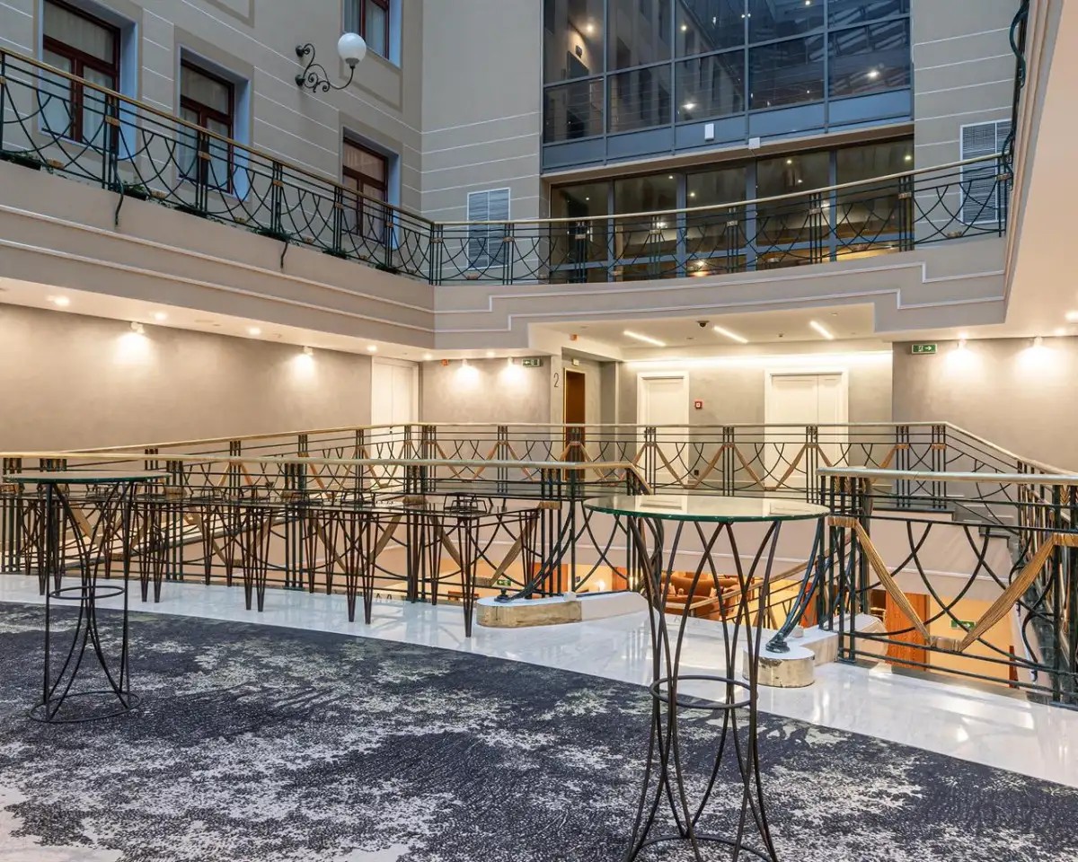 РЕНАРТИСС ИСААКИЙ САНКТ-ПЕТЕРБУРГ (EX. РЕНЕССАНС)