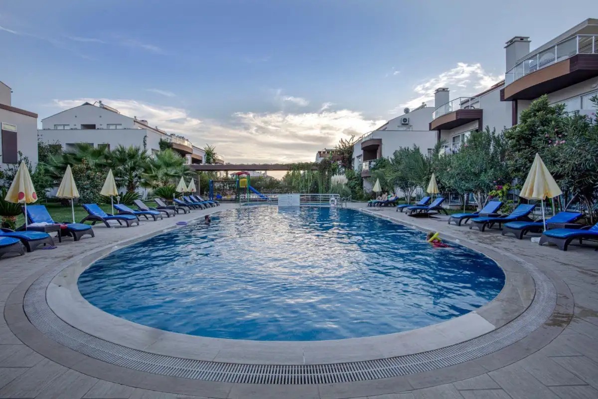 PASHAM BEACH VILLA RESIDENCE
