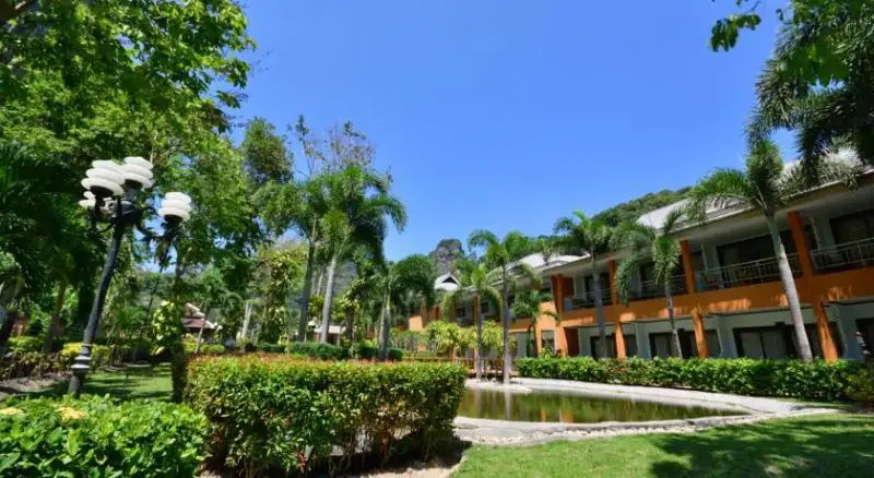 DIAMOND CAVE RESORT & SPA