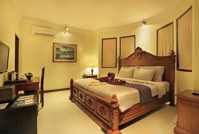 ASTON SUNSET BEACH RESORT (EX. QUEEN VILLA & SPA)