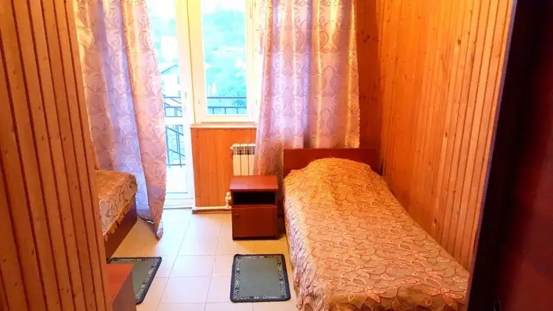 ГНЕЗДО ЛАСТОЧКИ