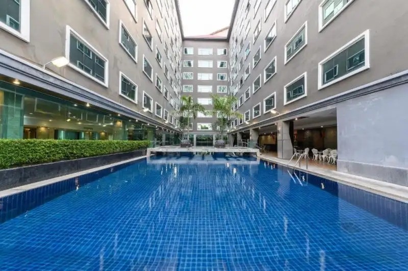 EASE JOMTIEN HOTEL
