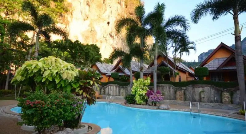 DIAMOND CAVE RESORT & SPA