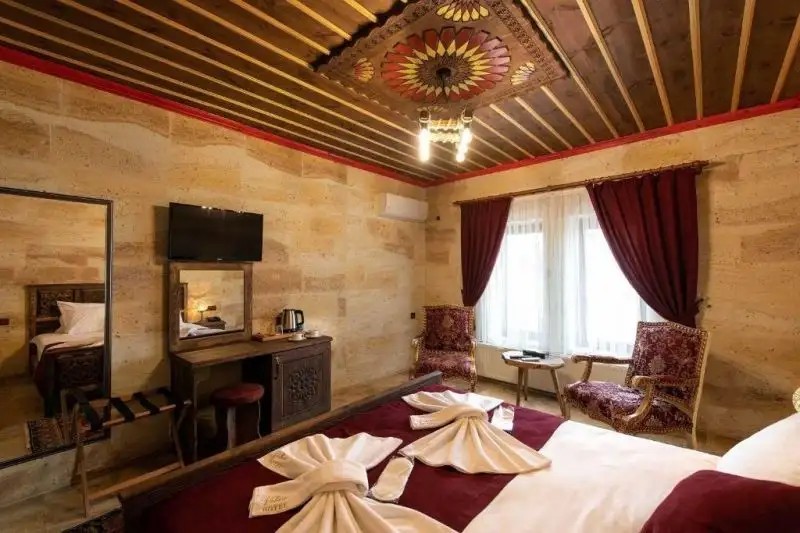 VOLARE STONE HOTEL