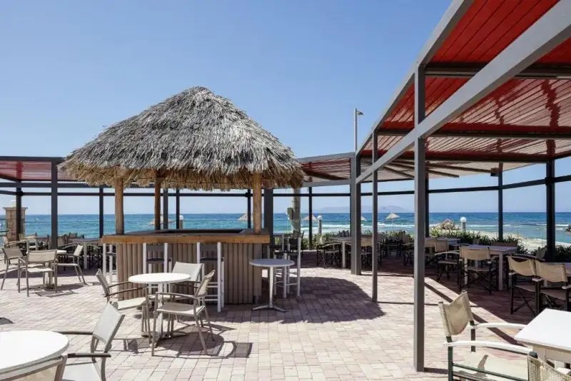 GOLDEN BAY HOTEL & BUNGALOWS