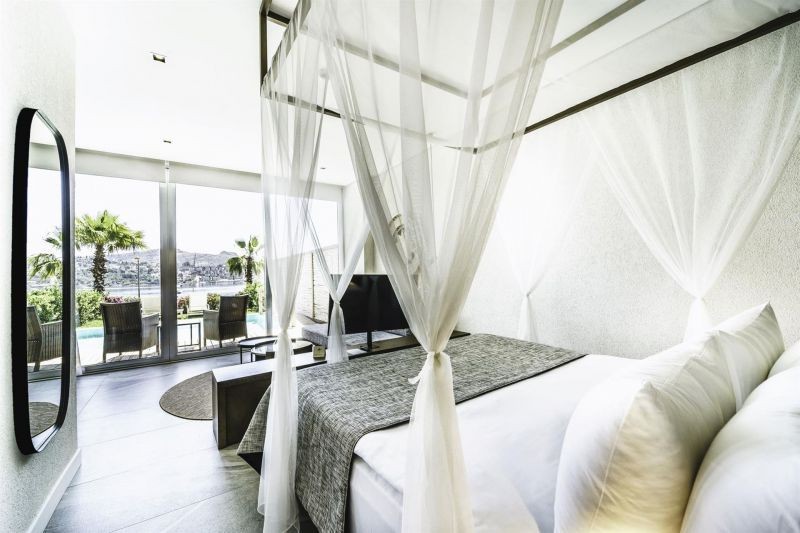 2 bedroom exclusive suite