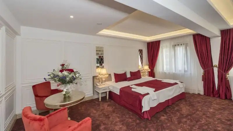 ESCARDIN HOTEL (EX. ESKAR)