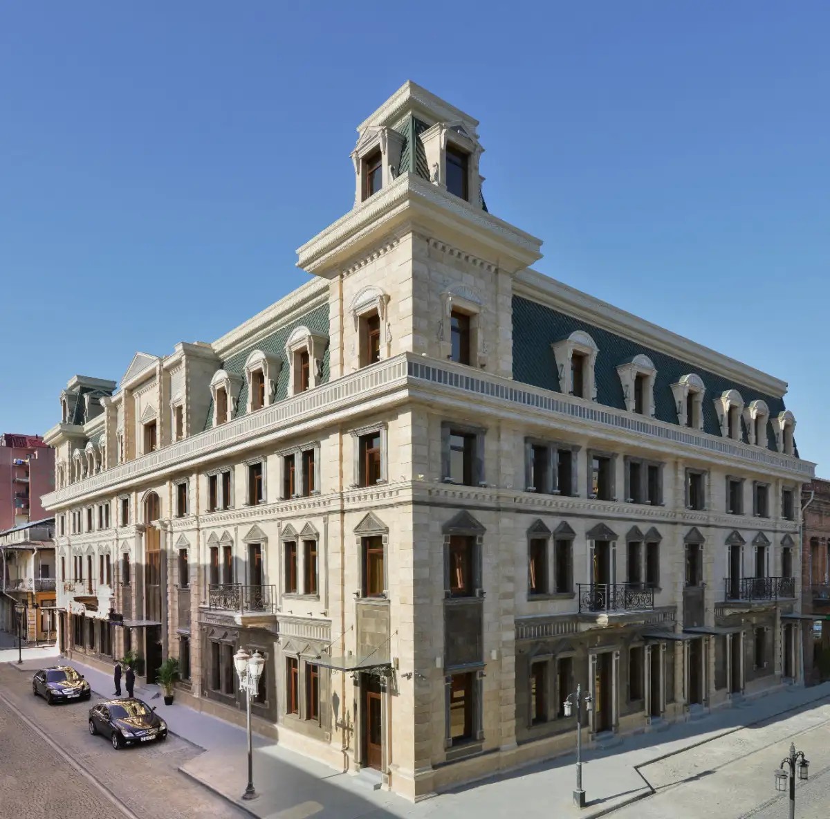 LONDON 1889 (EX. DIVAN SUITES BATUMI)