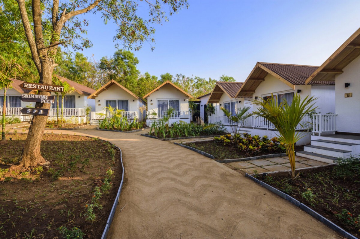 WHITE WOODS RESORT & SPA
