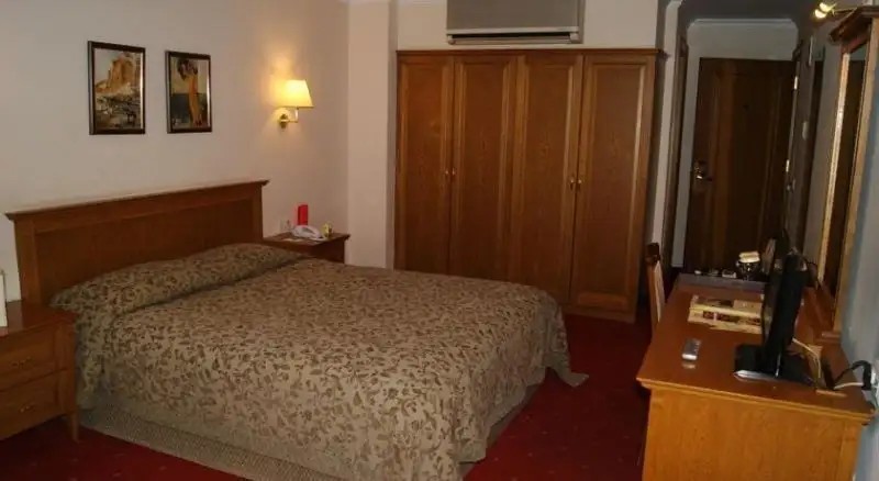 CENTRAL HOTEL