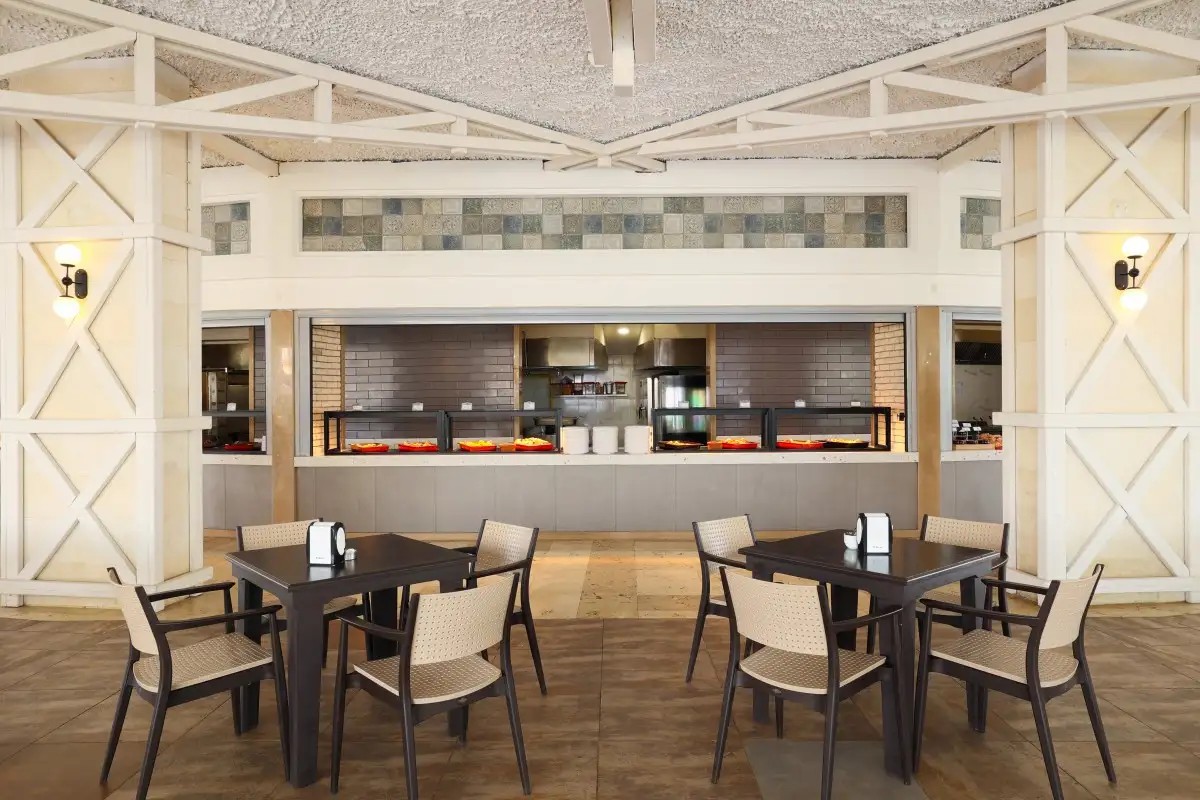CRYSTAL ADMIRAL AQUA COLLECTION (EX. CRYSTAL ADMIRAL RESORT SUITES & SPA)