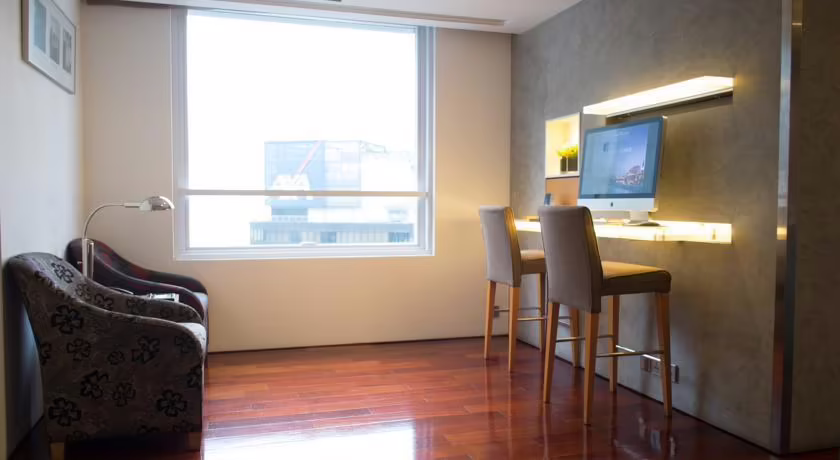 NOVOTEL CENTURY HONG KONG