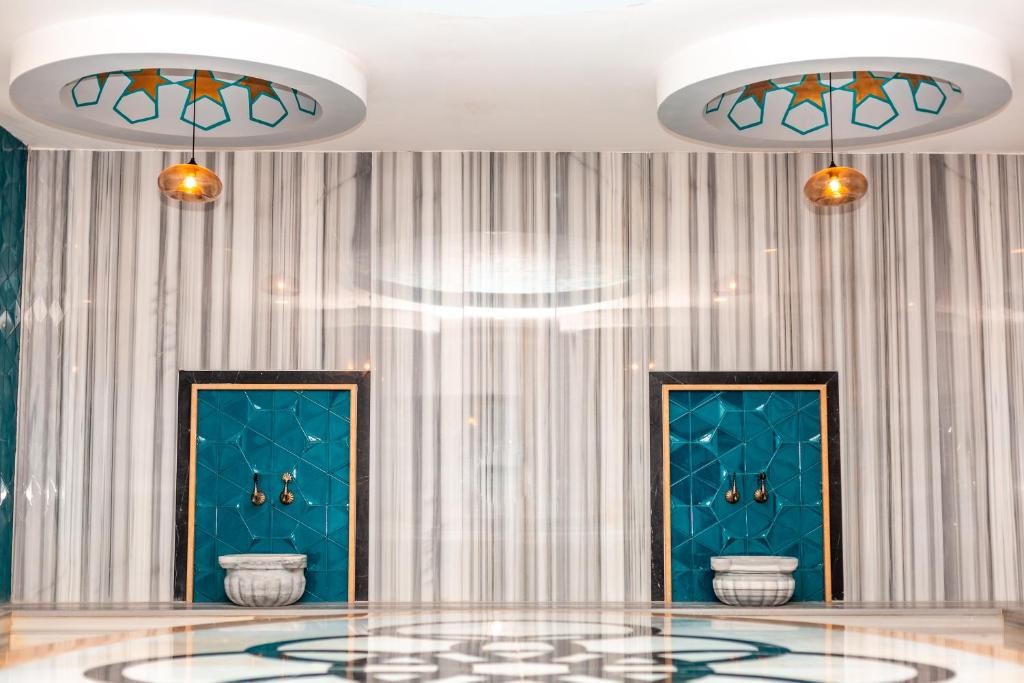 SUNPRIME C-LOUNGE ADULTS ONLY 16+