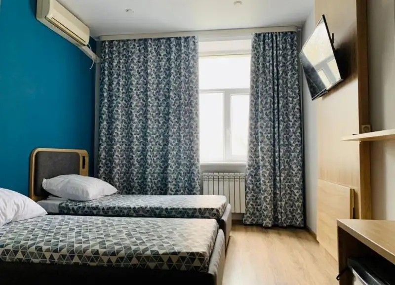 ТРИ ЗВЕЗДЫ