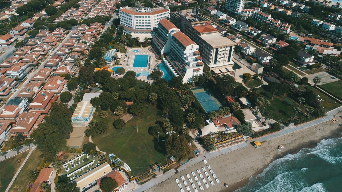 BATIHAN BEACH RESORT & SPA