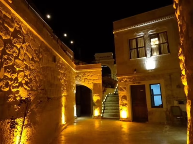 EMIT CAVE HOTEL