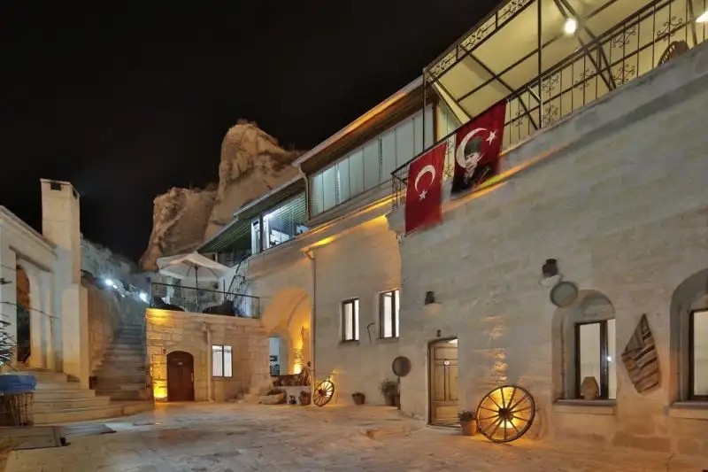 VIEW CAVE HOTEL