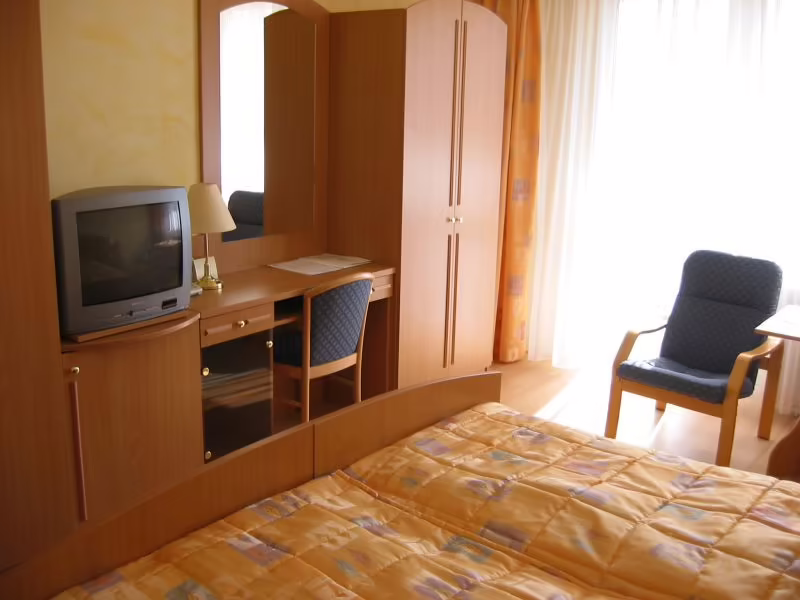 GYOGY-ES WELLNESS HOTEL BARATSAG