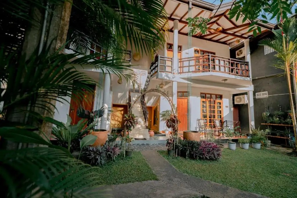 DANDELION UNAWATUNA GUEST HOUSE