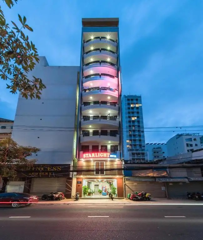 STAR LIGHT HOTEL