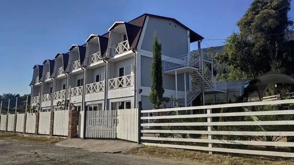 PALM HOTEL