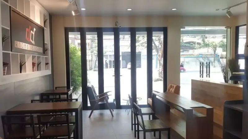 DOUBLE D ROOMS & CAFE
