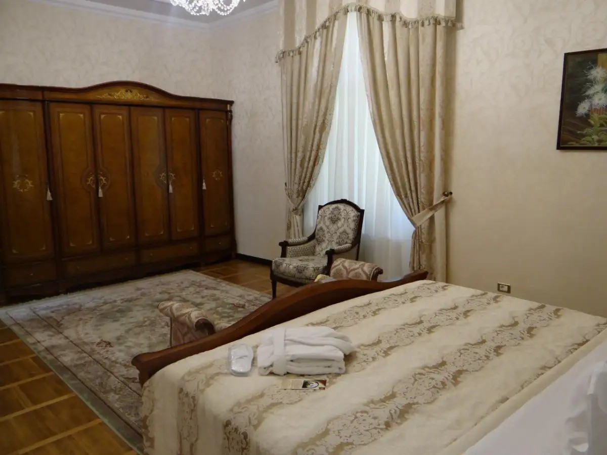 RESIDENCE PARK HOTEL