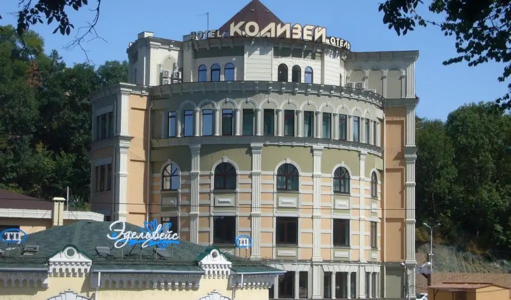 КОЛИЗЕЙ СПА-ОТЕЛЬ