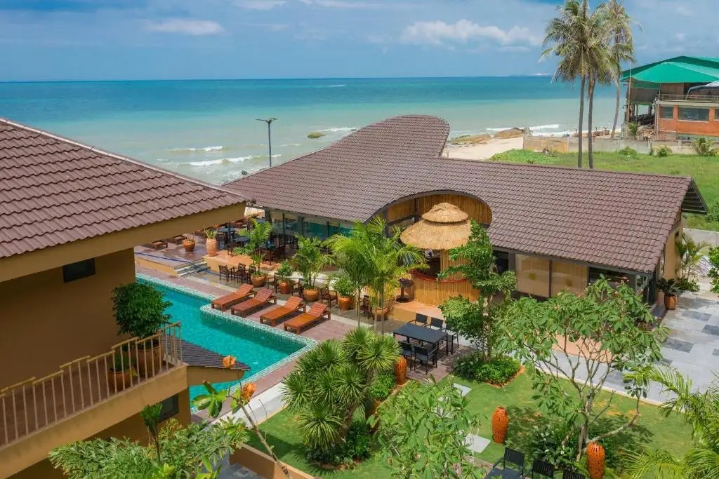 PANDORA BEACH MUI NE RETREAT